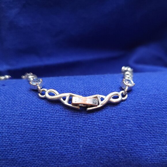 Two Silver Tone Bracelets - Picture 5 of 7